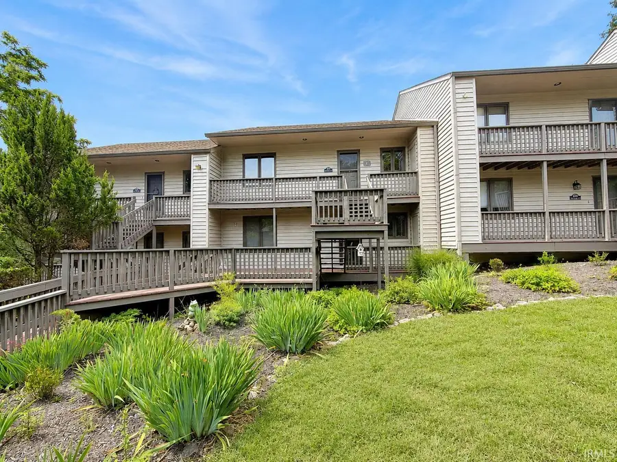 2046 S Waters Edge Drive #23, Bloomington, IN 47401 - #3