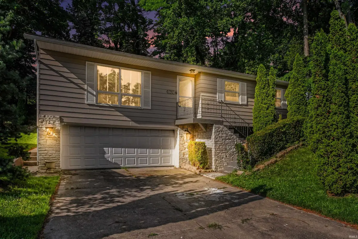 1824 Peachtree Lane, South Bend, IN 46617 - #1