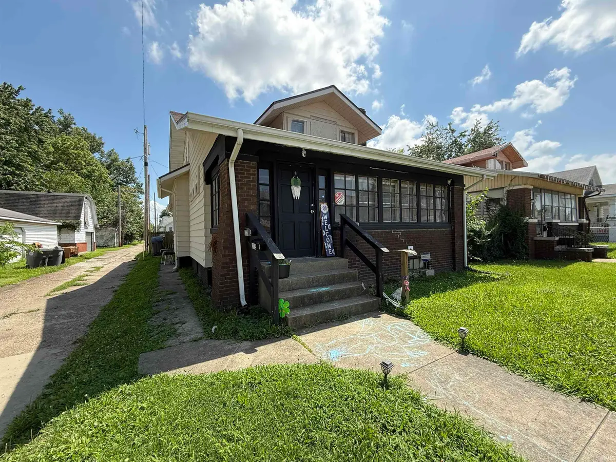 112 W Louisiana Street, Evansville, IN 47710 - #1