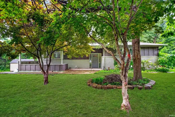 5453 S Westwood Drive, Knightstown, IN 46148