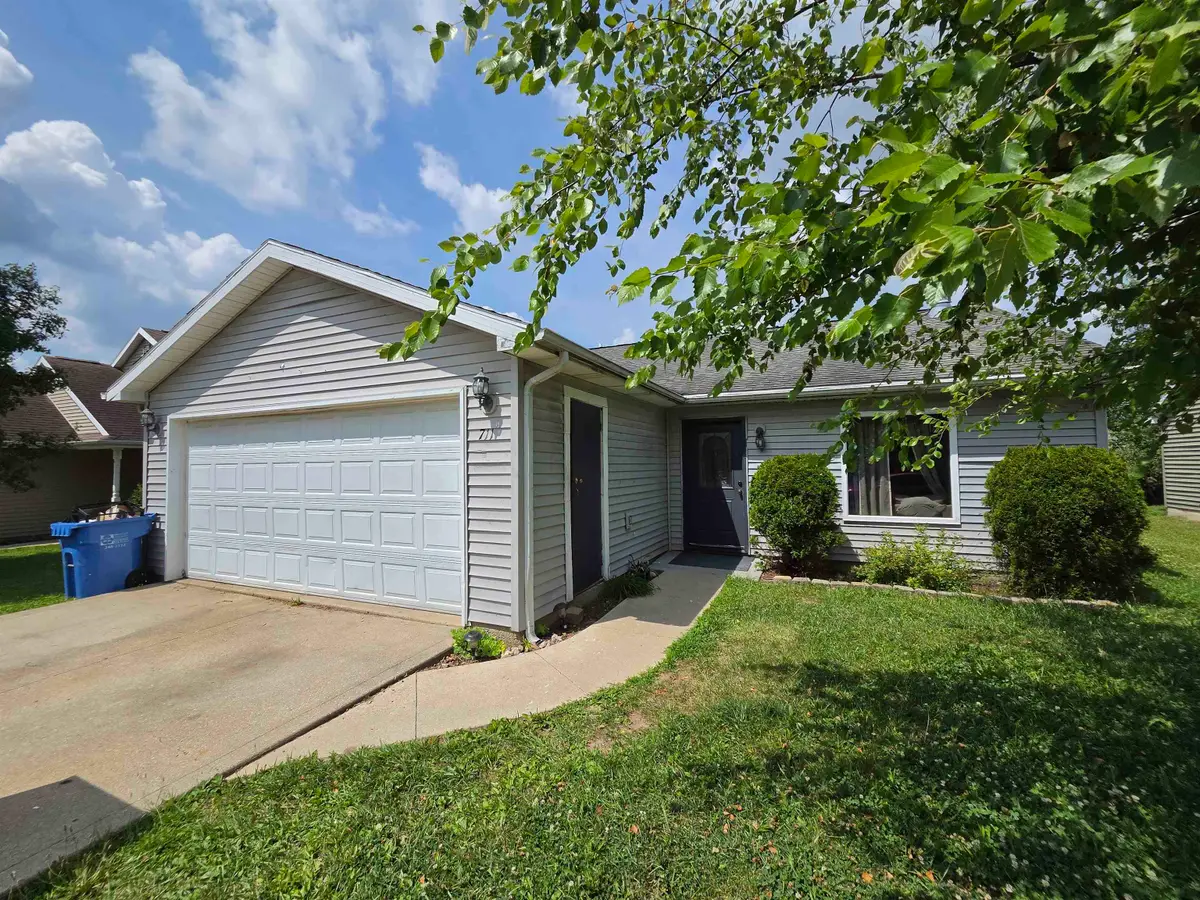 711 Burke Street, Columbia City, IN 46725 - #1