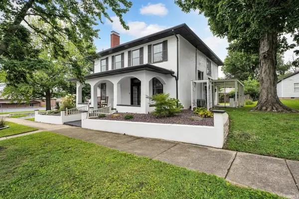126 W 2nd Street, Mount Carmel, IL 62863