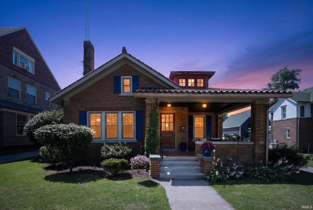 918 E Jefferson Boulevard, South Bend, IN 46617 - #1