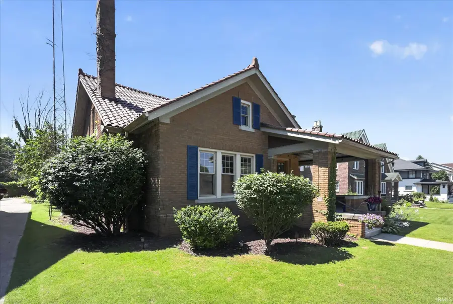 918 E Jefferson Boulevard, South Bend, IN 46617 - #3