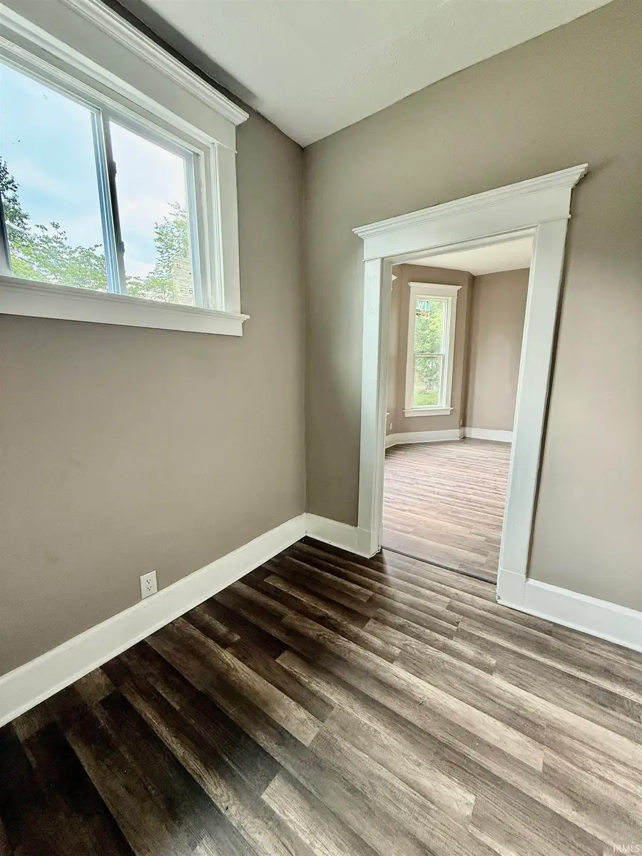 712 E Blackford Avenue, Evansville, IN 47713 - #2