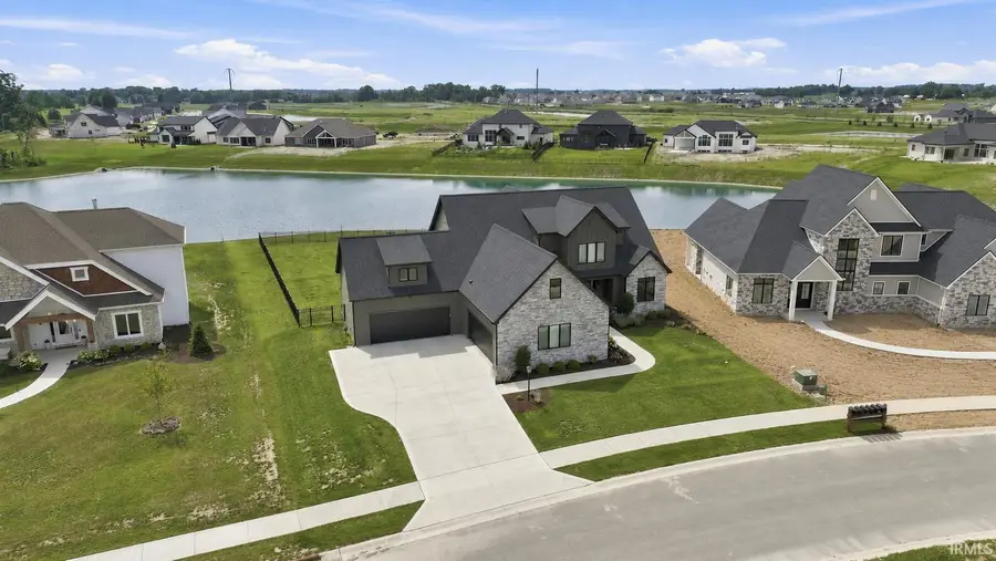 10664 Chesntnut Creek Boulevard, Fort Wayne, IN 46814 - #2