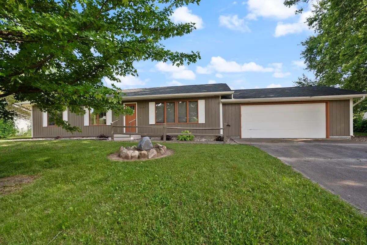 806 Sharon Street, Winona Lake, IN 46590 - #1