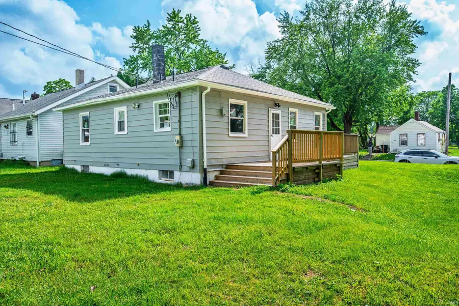 1412 S Pershing Drive, Muncie, IN 47302 - #2