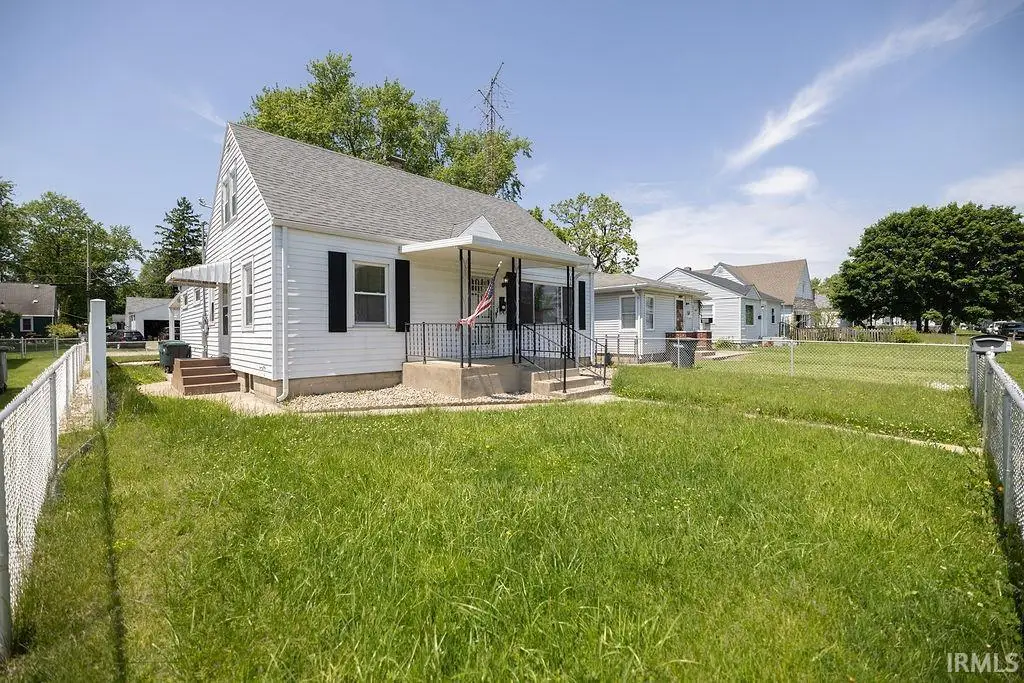 2107 S Grant Street, Muncie, IN 47302 - #1