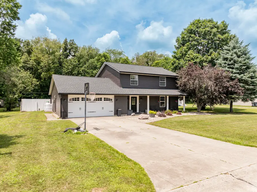 7401 S Fox Street, Muncie, IN 47302 - #3