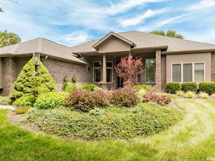 6804 W Augusta Boulevard, Yorktown, IN 47396 - #3