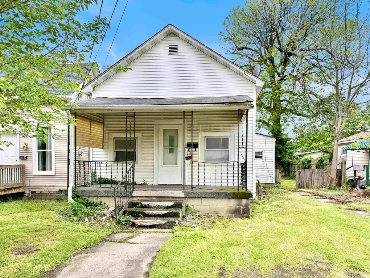 1327 S Harrison Street, Shelbyville, IN 46176 - #1