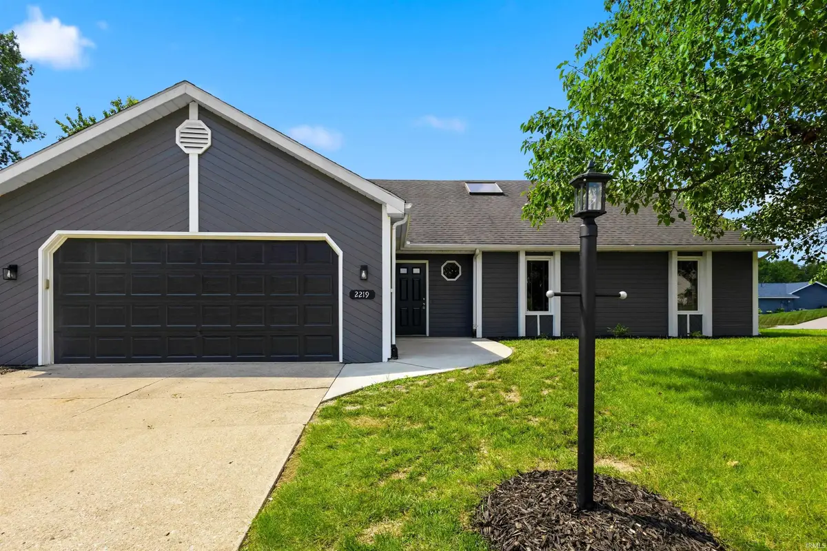 2219 Lima Valley Drive, Fort Wayne, IN 46818 - #1