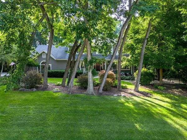 2919 Covington Hollow Trail, Fort Wayne, IN 46804