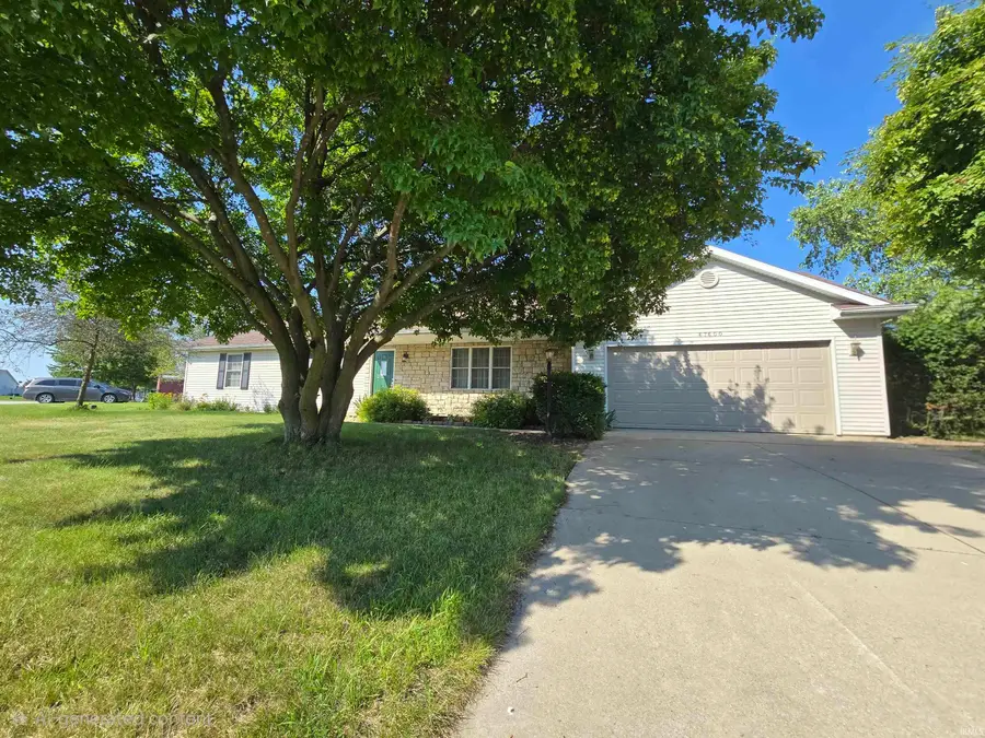 67600 Alesha Way, Millersburg, IN 46543 - #2