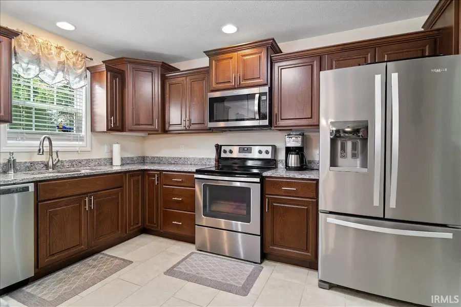 1340 Breezy Creek Drive, Evansville, IN 47720 - #3