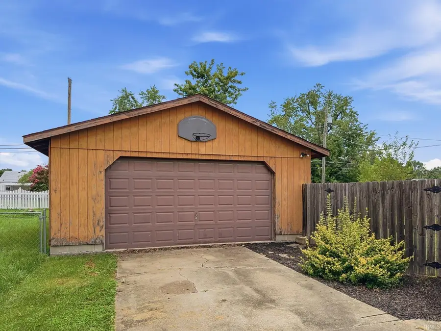 5708 N Fares Avenue, Evansville, IN 47711 - #3