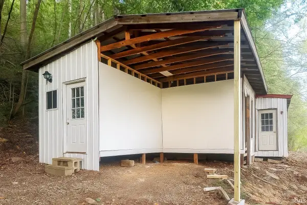 467 Rivervale Cabin Road, Bedford, IN 47421
