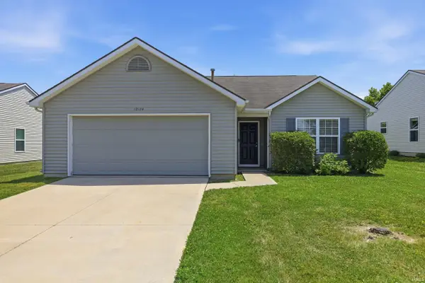 12124 Shearwater Run, Fort Wayne, IN 46845