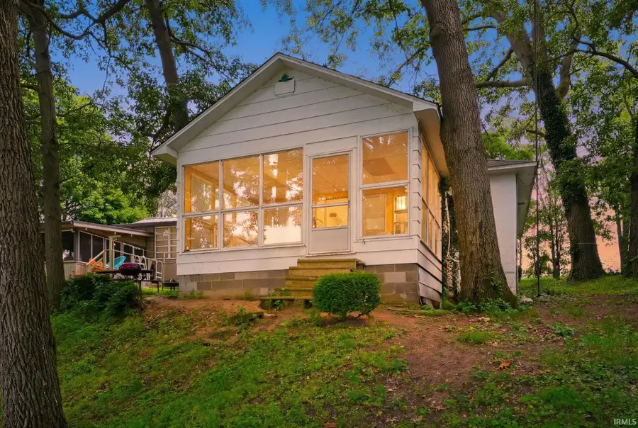 4910 E Shore Park Road, Leesburg, IN 46538 - #2