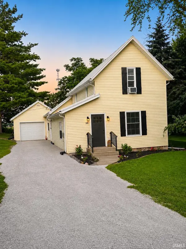 319 S Harrison Street, Topeka, IN 46571