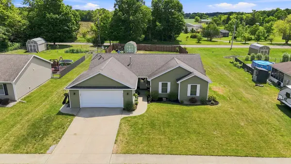 904 Sand Drift Drive, Fremont, IN 46737