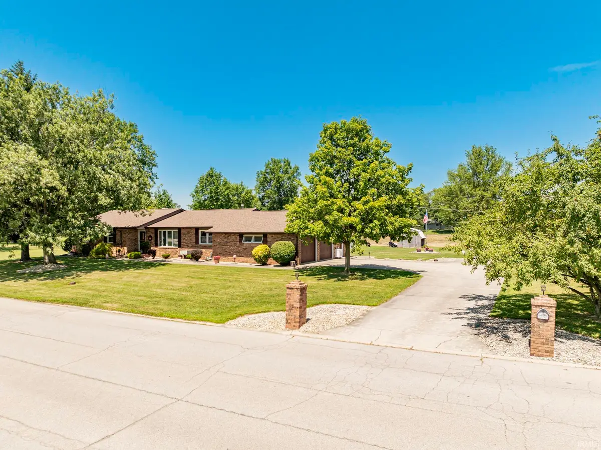 405 E Mcdonald Street, Hartford City, IN 47348 - #1