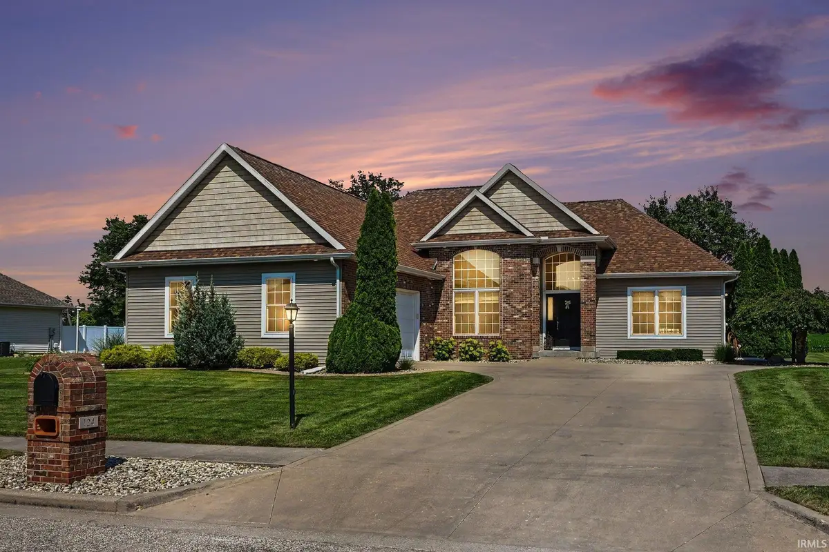124 Westgate Boulevard, Wakarusa, IN 46573 - #1