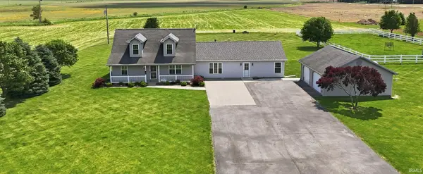 5611 S Doyle Road, New Haven, IN 46774