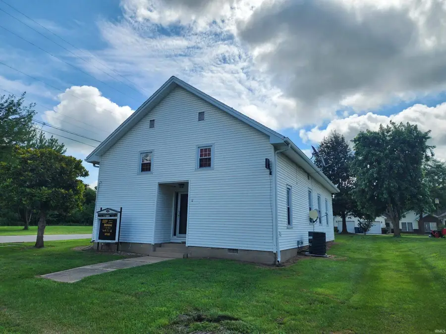 212 N Broadway Street, Oaktown, IN 47561 - #2