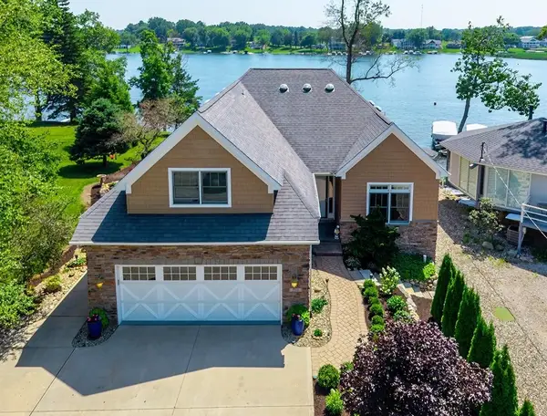 980 Lane 340 Jimmerson Lk, Fremont, IN 46737