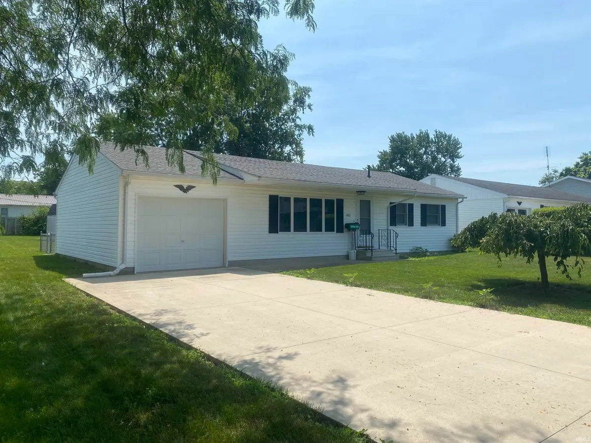 943 S Shank Street, Portland, IN 47371 - #1