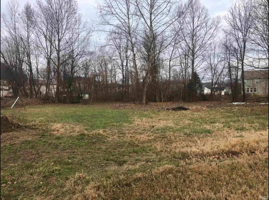 811 N Daisy Drive, Ellettsville, IN 47429 - #3