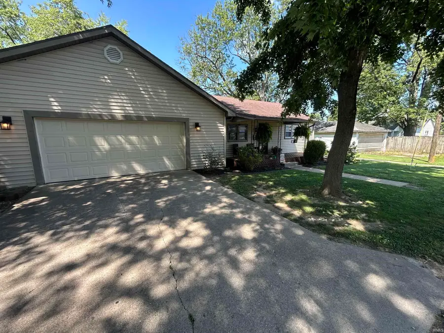 206 S Jefferson Street, Bicknell, IN 47512 - #2