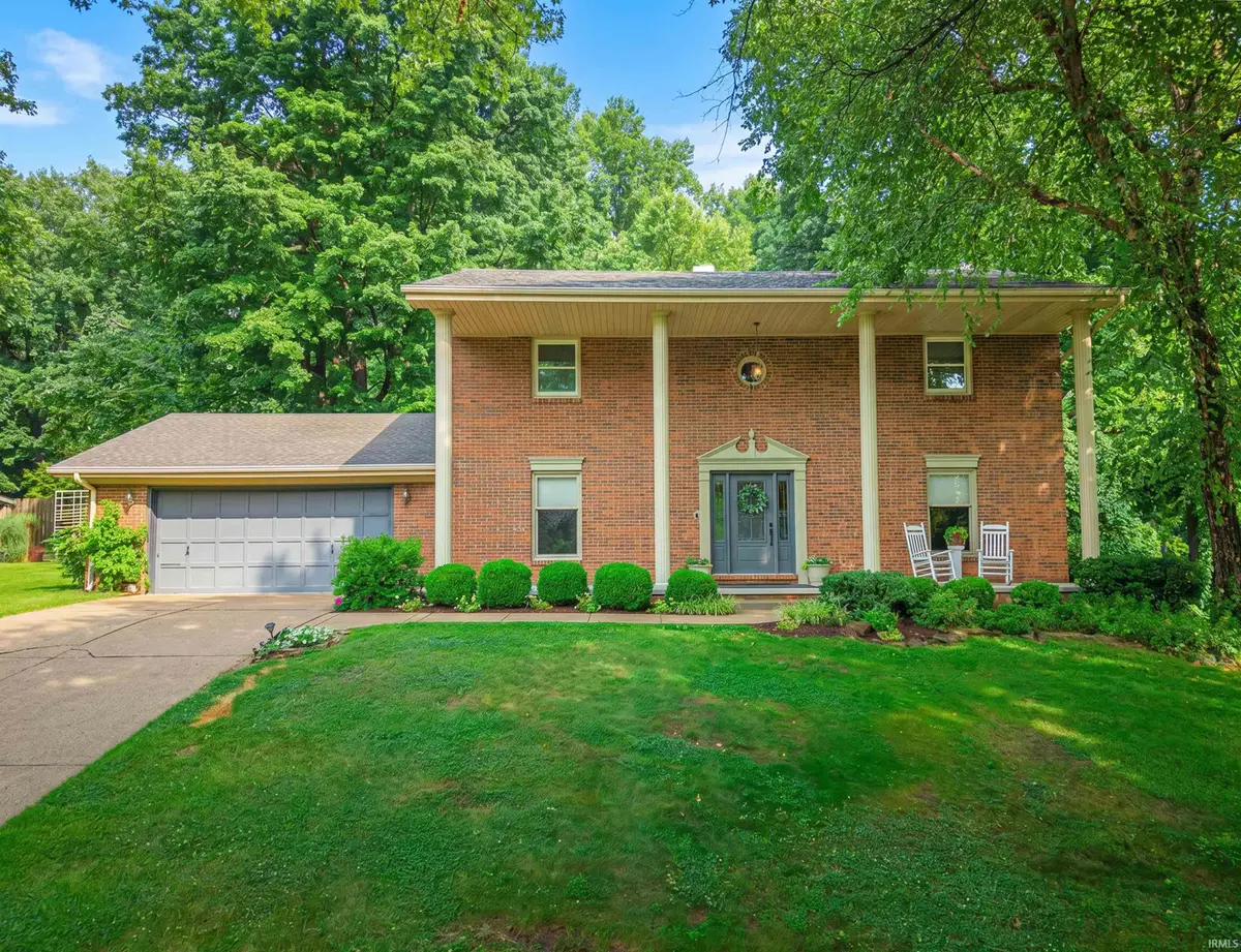 5700 Woodlawn Drive, Newburgh, IN 47630 - #1