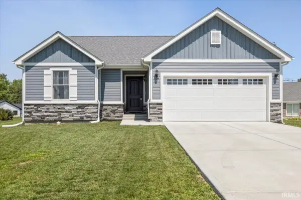 703 Wedgewood Drive, Winchester, IN 47394