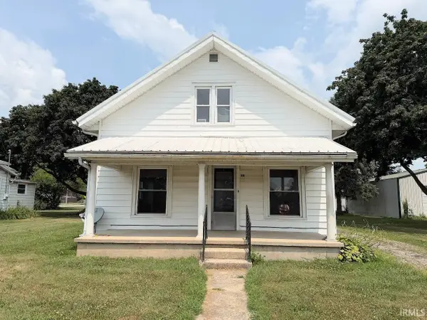 211 W North Street, Royal Center, IN 46978