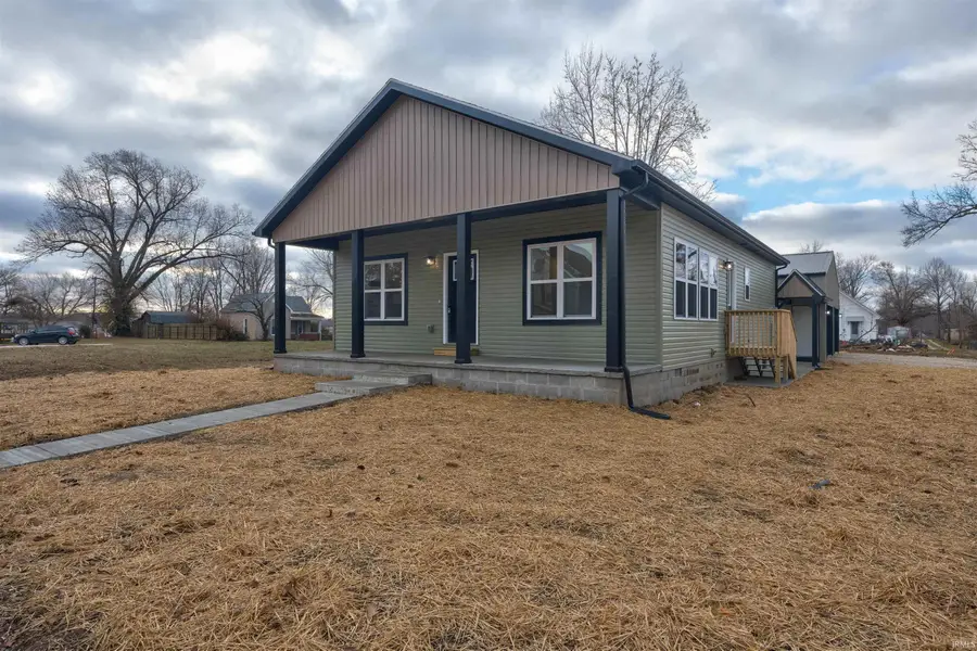 227 N Lincoln Street, Oakland City, IN 47660 - #2