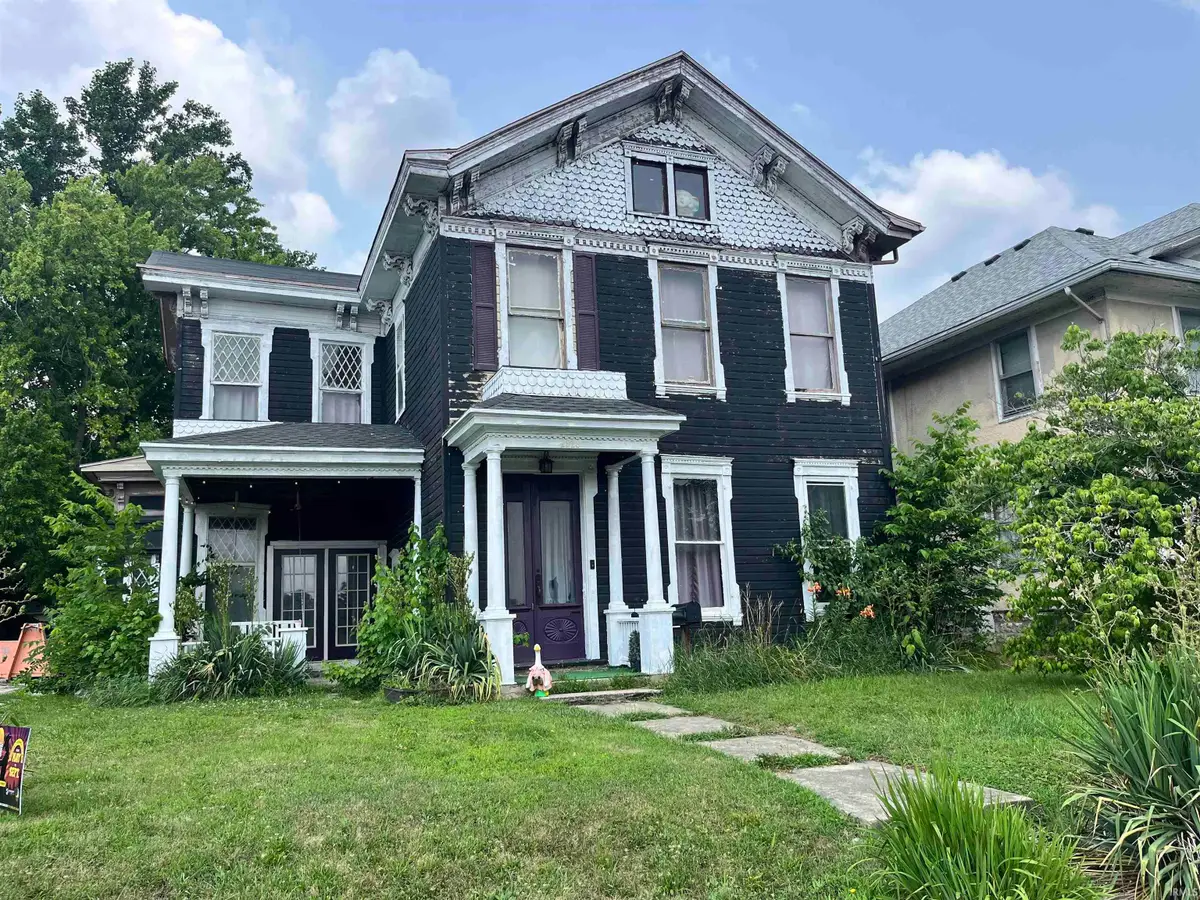 1318 E Broadway, Logansport, IN 46947 - #1