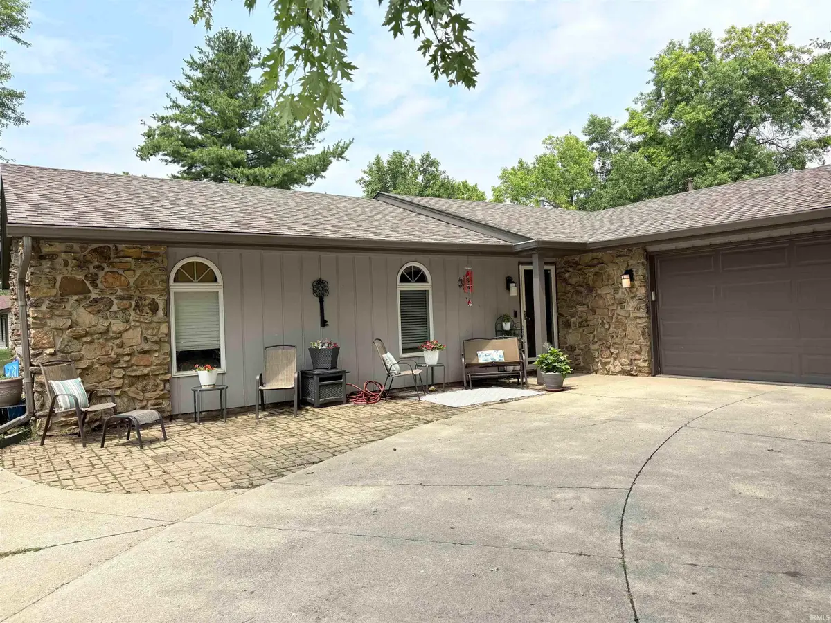 8305 Costa Mesa Road, Muncie, IN 47303 - #1