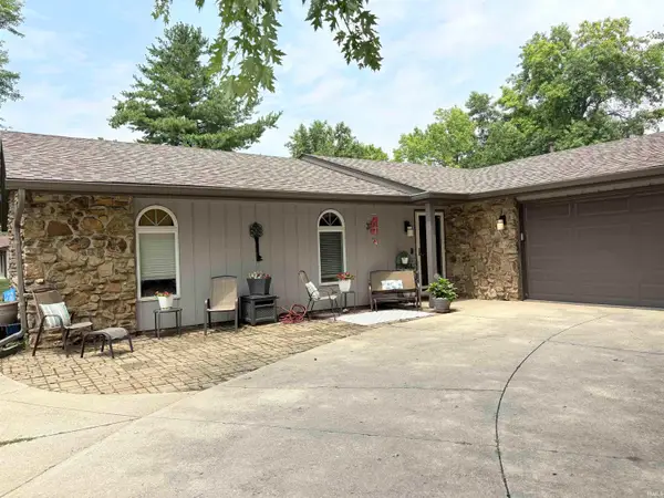 8305 Costa Mesa Road, Muncie, IN 47303