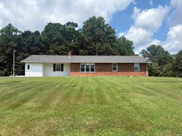 5381 S State Road 162 Road, Huntingburg, IN 47542