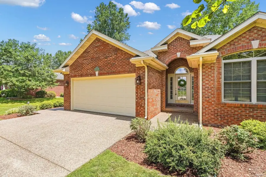 2807 Janeway Drive, Mount Carmel, IL 62863 - #2