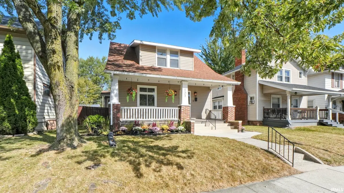 121 E Branning Avenue, Fort Wayne, IN 46806 - #1