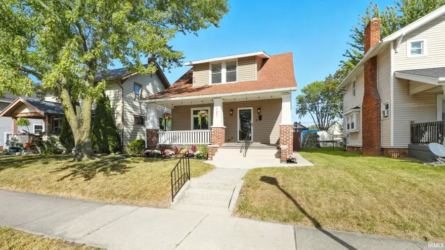 121 E Branning Avenue, Fort Wayne, IN 46806 - #2