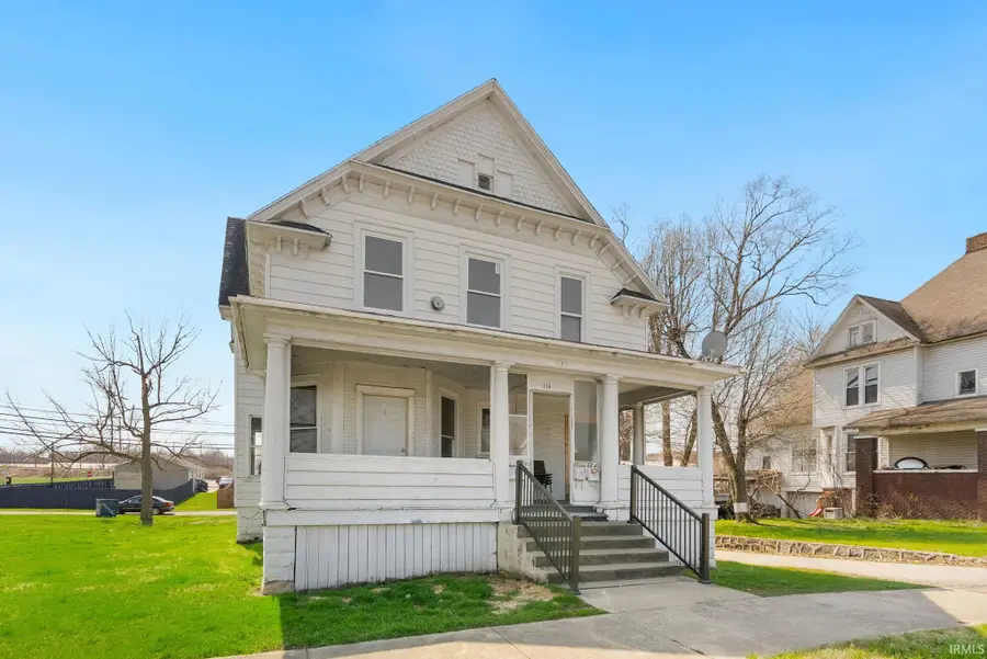536 E Center Street, Warsaw, IN 46580 - #2