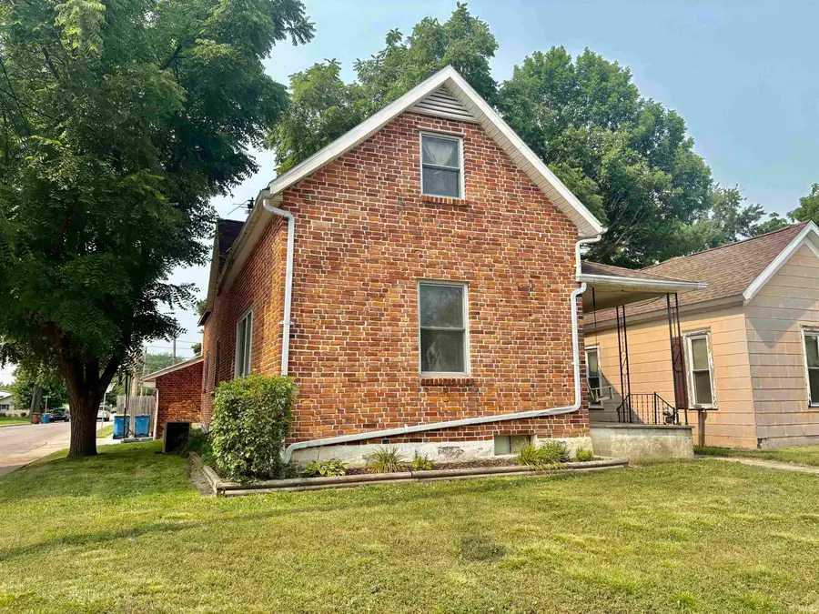 925 W Washington Street, Bluffton, IN 46714 - #3
