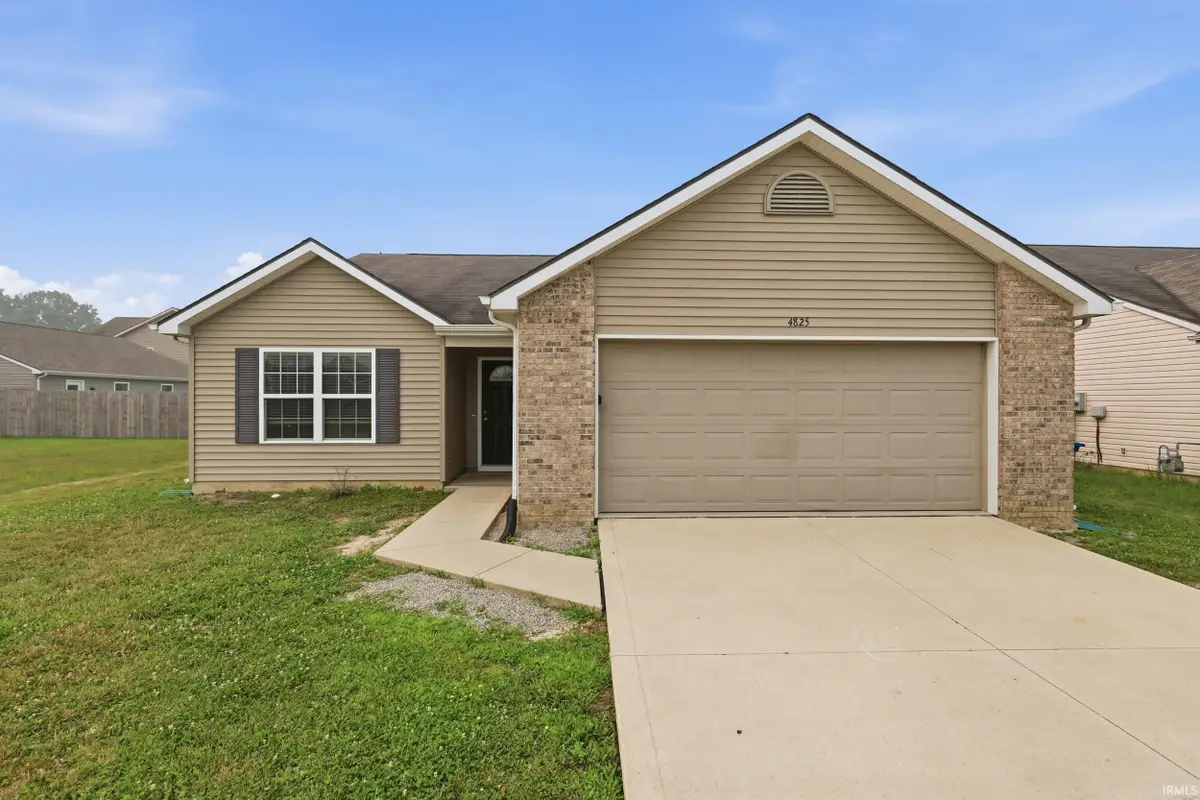 4825 Mount Sinyala Crossover, Fort Wayne, IN 46808 - #1