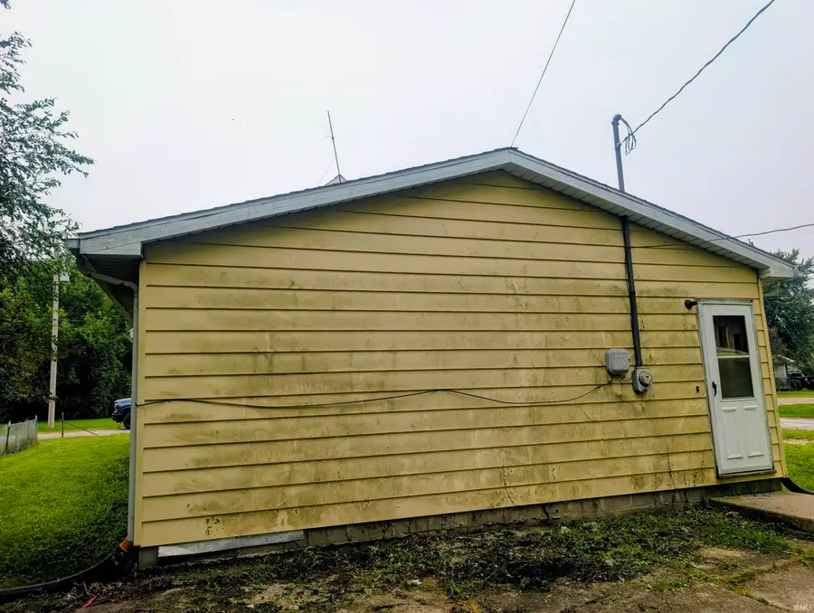 724 W Jackson Street, Plymouth, IN 46563 - #2