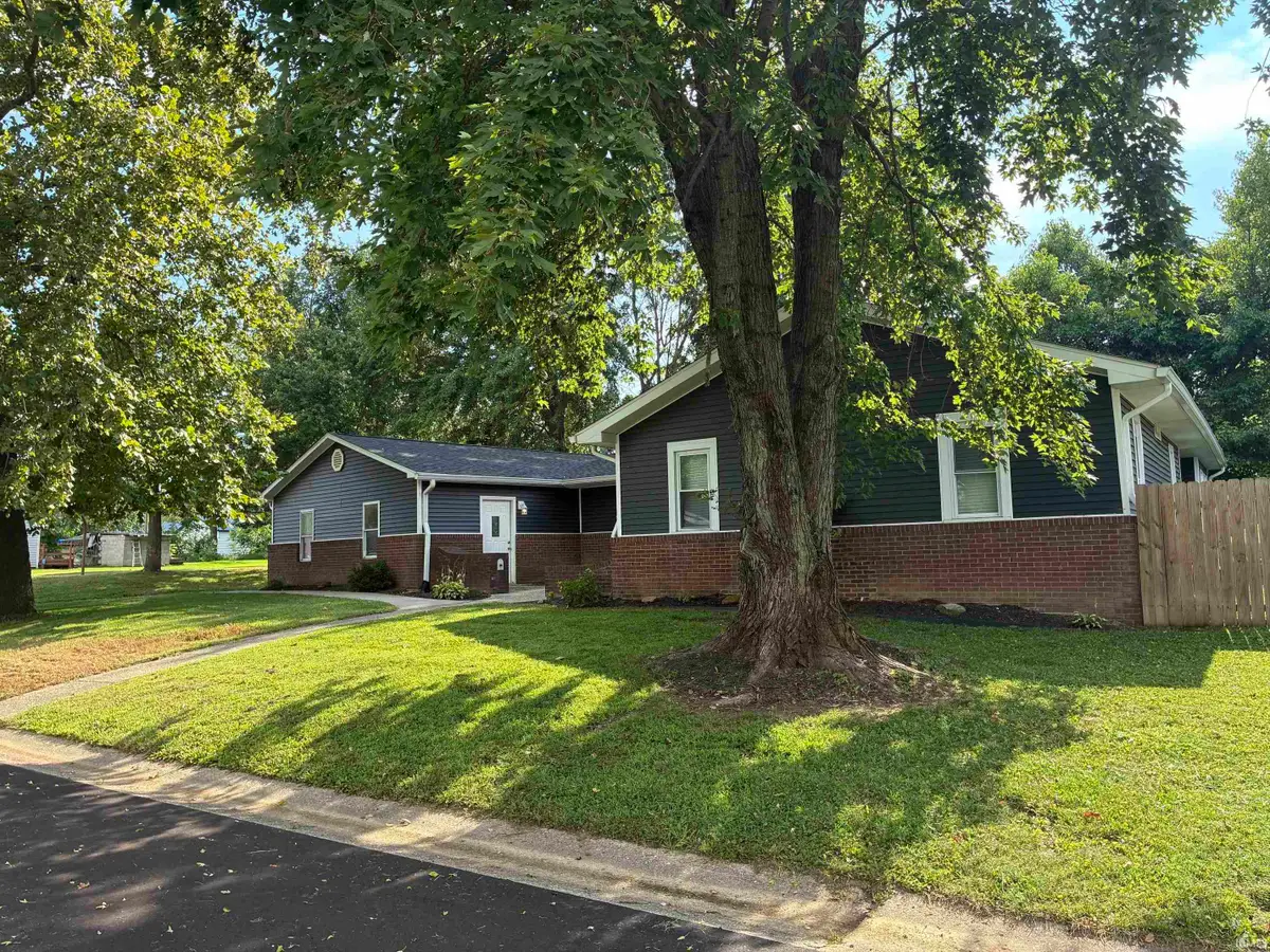 608 Indiana Street, Bicknell, IN 47512 - #1